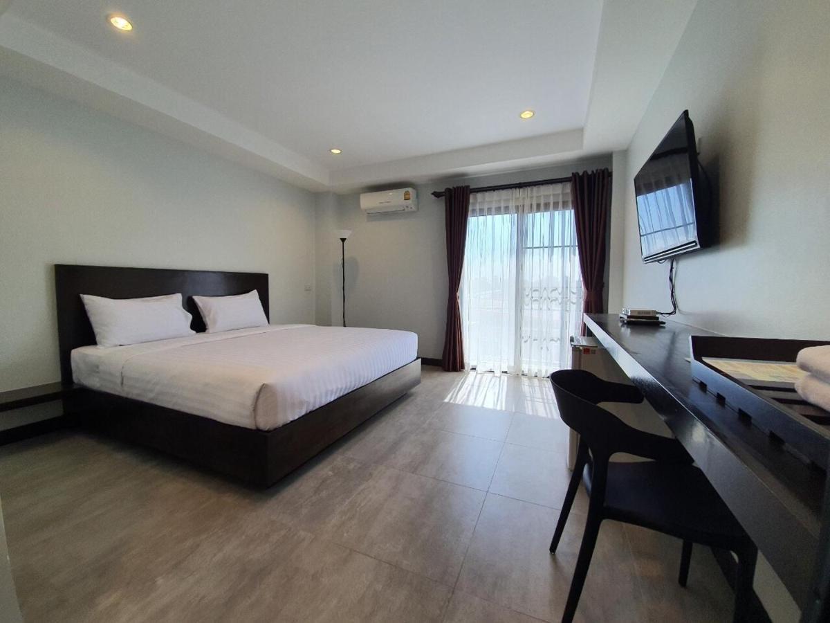 T-Nee Hotel@Udon Удон-Тхани Экстерьер фото